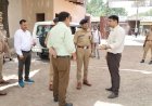 हाथरस: पुलिस भर्ती परीक्षा के अंतिम दिन केंद्रों पर पहुंचे डीएम अतुल वत्स और एसपी चिरंजीवनाथ सिन्हा
