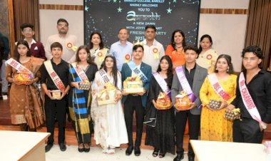 बरेली कॉलेज में धूमधाम से मनाई गई फ्रेशर्स पार्टी, वंश गुप्ता बने मिस्टर फ्रेशर, रिमझिम सिंह बनीं मिस फ्रेशर