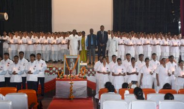 नर्सिंग छात्रों का शपथ ग्रहण समारोह सम्पन्न