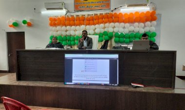 बीएलओ और सुपरवाइजरों को एसआईआर पर प्रशिक्षण