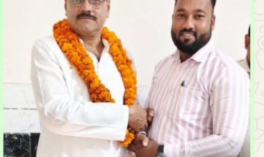 गांव का बेटा बना डीएसपी तो खुशी से झूम उठा पूरा इलाका