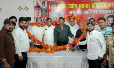 ऑनलाइन ट्रेडिंग पर रोक और ब्याज दर आधी करने की मांग, बरेली में गरजे बनवारी लाल कंछल