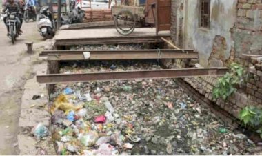 मानसून से पहले अधूरी पड़ी नालों की सफाई