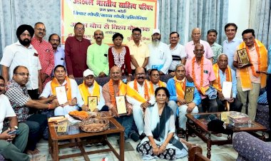 लोकतंत्र रक्षक सेनानियों का सम्मान, स्वतंत्रता सेनानी का दर्जा देने की मांग