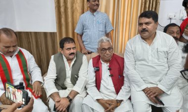 जौहर यूनिवर्सिटी पर कार्रवाई राजनीतिक बदले की भावना : माता प्रसाद पांडे
