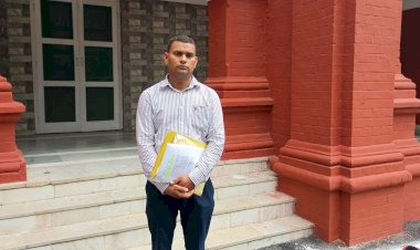 छात्र आंदोलन का समर्थन करने पर सेवा समाप्ति का आरोप, शिक्षक ने डीएम से लगाई न्याय की गुहार