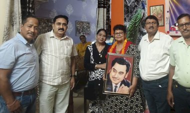 किशोर कुमार की जयंती पर सजे सुरों के रंग, गीतों से गूंजा पवन विहार
