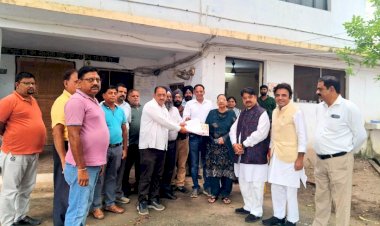 दानिश अख़्तर के समर्थन में शिक्षकों से जनसंपर्क