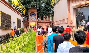 सावन के अंतिम सोमवार पर शिवमय हुई नाथ नगरी, उमड़ा आस्था का सैलाब