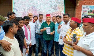 बरेली कॉलेज में फीस वृद्धि के खिलाफ हस्ताक्षर अभियान, छात्रों ने आंदोलन की चेतावनी दी