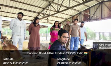 मीरगंज की कान्हा गौशाला में एसडीएम ने की गौ पूजा, जन्माष्टमी पर दिया गौ सेवा का संदेश