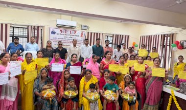 आंगनबाड़ी कार्यकत्रियों का सम्मान, नव नियुक्तों को पत्र
