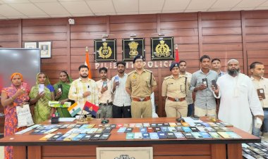 सीईआईआर पोर्टल से 217 खोए मोबाइल बरामद, मालिकों को सौंपे