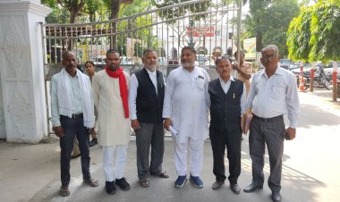 चुनाव आयोग के खिलाफ वामपंथी दलों ने उठाई कार्रवाई की मांग