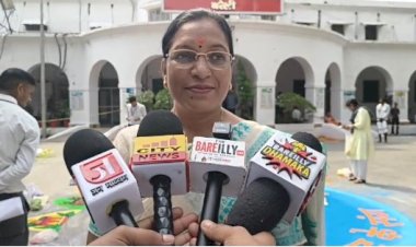 ‘सेवा के रंग, राष्ट्र के संग’ से सजा डीएम परिसर