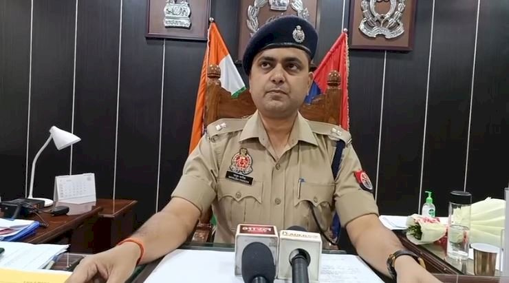 सादे वेश में ऑटो में बैठे एसपी सिटी, रंगदारी वसूलने वाले दो दबोचे, पांच फरार