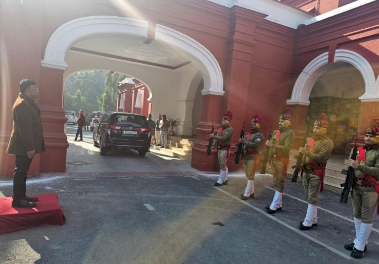 अदालत की रौशनी, शहर की शान