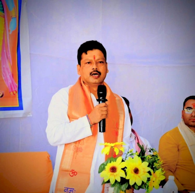 बाबूराम गंगवार पुनः बने विहिप जिलाध्यक्ष, नबाबगंज में हुआ स्वागत