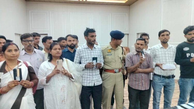 खोया था मोबाइल, मिला भरोसा