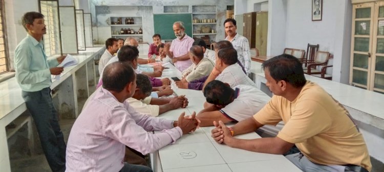 श्रमायुक्त के आदेश पर अमल न होने से नाराज कर्मचारी, 30 जुलाई को डीएम को सौंपेंगे ज्ञापन