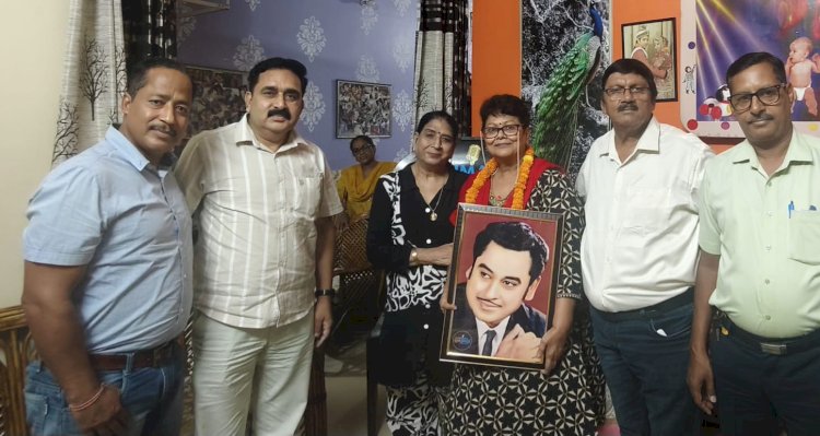 किशोर कुमार की जयंती पर सजे सुरों के रंग, गीतों से गूंजा पवन विहार