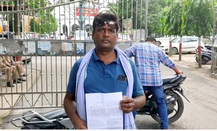 1050 रुपये लेने के बाद भी गलत जन्म प्रमाण पत्र का आरोप