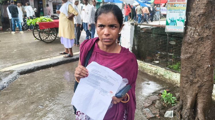 पति ने छोड़ा, जेठों पर धमकी का आरोप