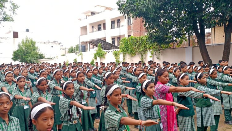 900 विद्यार्थियों ने लिया नशे से दूर रहने का संकल्प