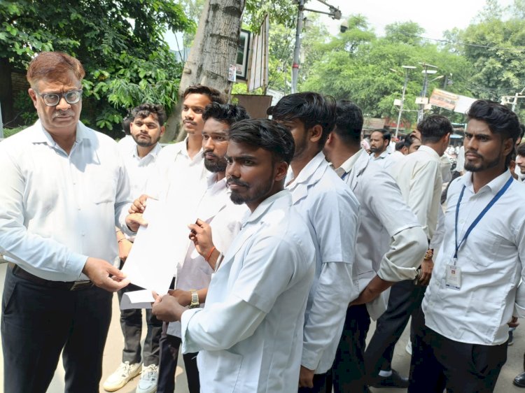 स्टाइपेंड के बिना नर्सिंग इंटर्न की मुश्किलें बढ़ीं