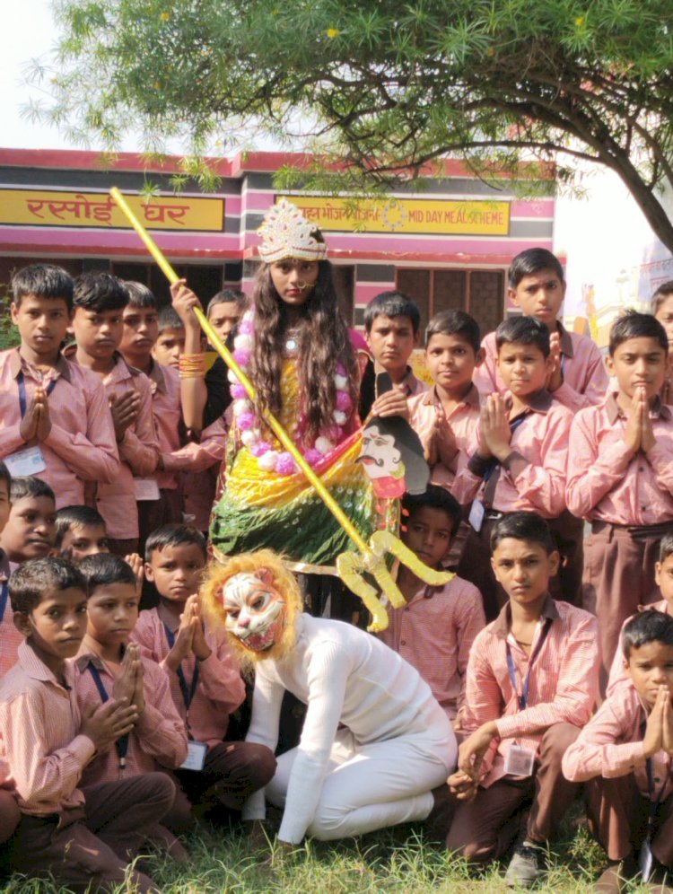 छात्राओं ने मंचन से दिया बुराइयों के खिलाफ जागरूकता का संदेश